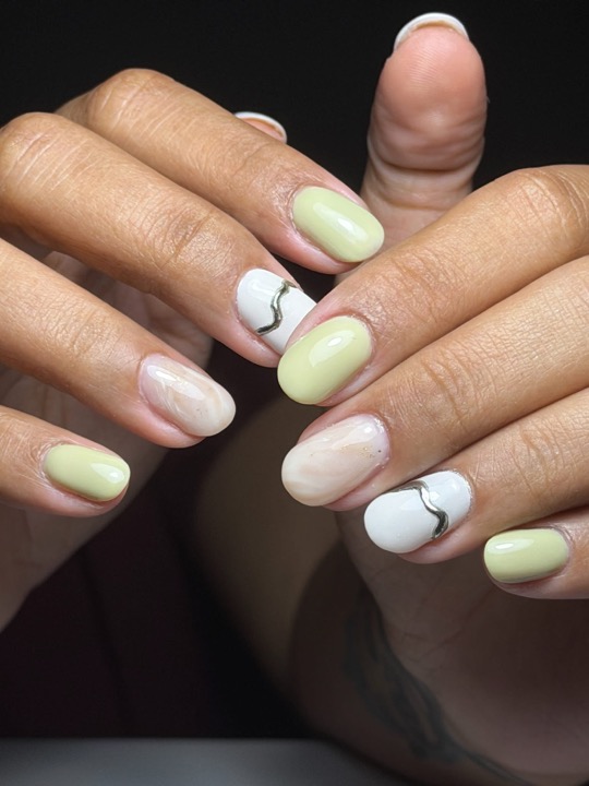 Nail set by Llysa 8